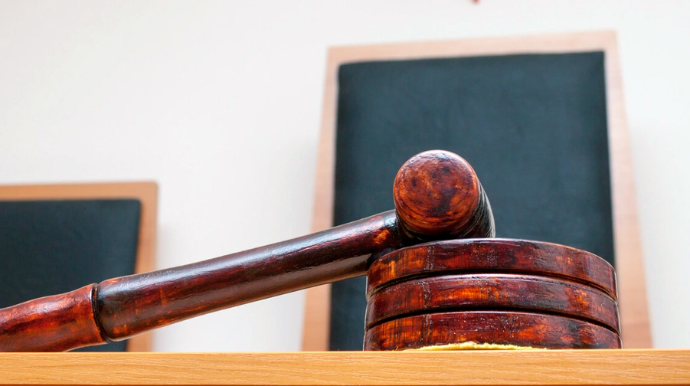 On iki dəfə hökm oxunan futbolçu həbs olunmayıb 