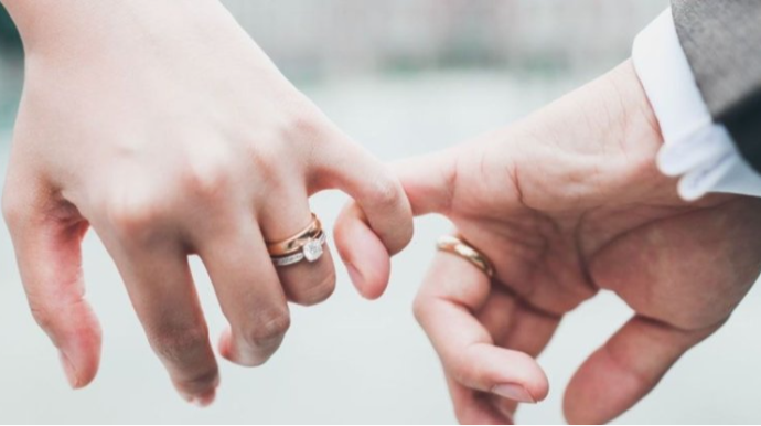 Nişan üzüyü niyə sol ələ taxılır? 