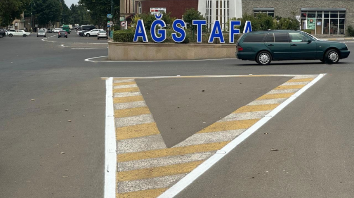 Ağstafa şəhərində yol nişanlanma işləri aparılır - FOTO