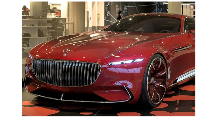 Российский миллиардер купил сразу два Maybach - один на запчасти для второго