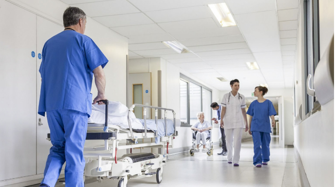 Şəmkirdə "Ford"la "VAZ" toqquşub, xəsarət alanlar var