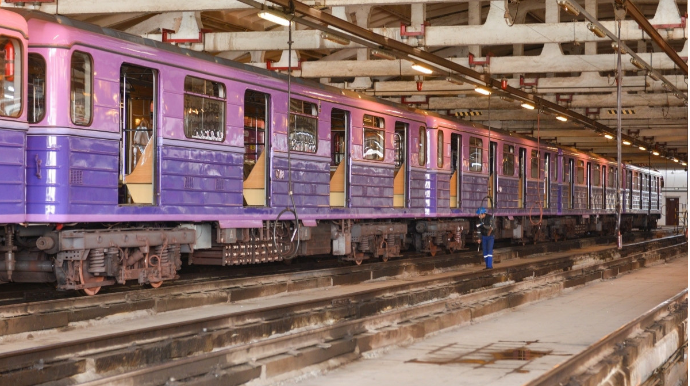 Gələn həftə 4 metro qatarı Rusiyadan Bakıya çatdırılacaq