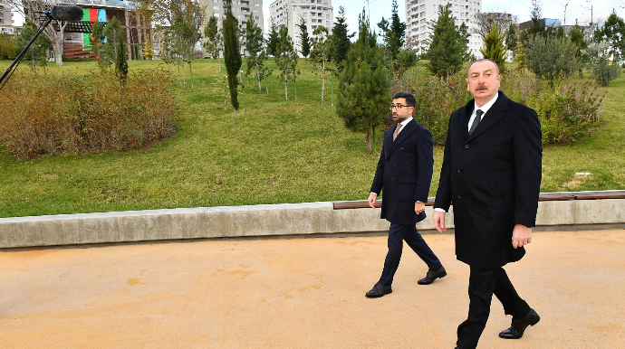 İlham Əliyev Bakıda Mərkəzi Parkın ikinci hissəsinin açılışında iştirak etdi   - FOTO - YENİLƏNİB
