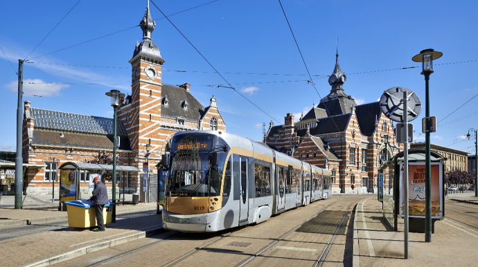 Deputatlardan tramvay xətləri ilə bağlı maraqlı təklif - FOTO