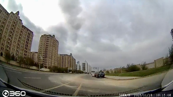 Bu küçədə tikinti maşınları yolu yararsız edib – 1 aydır heç bir tədbir görülmür - VİDEO