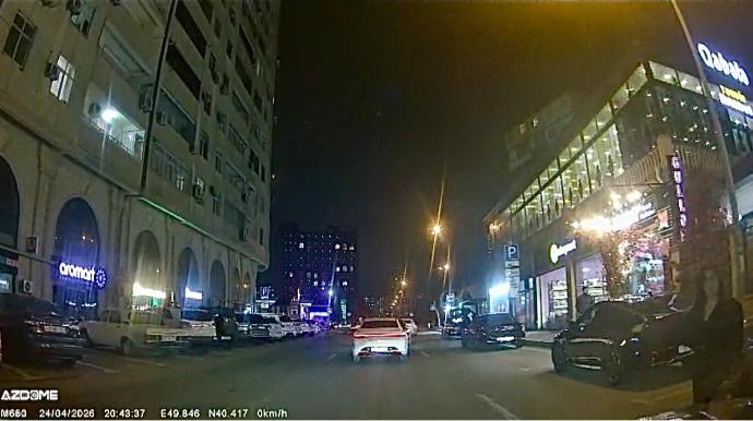 Qayda pozan qadın piyada görün sürücünü necə günahkar çıxardı   - VİDEO