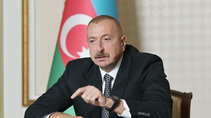 İlham Əliyev: "Ermənistanın baş naziri öz telefon zəngləri ilə dünya liderlərini bezdirib" 