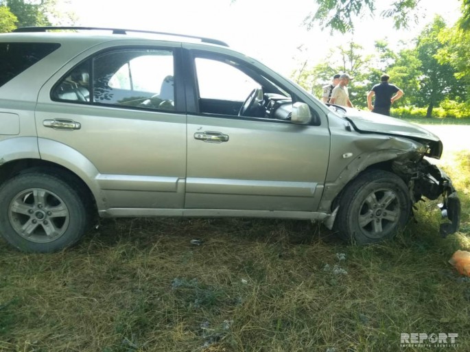 Qaxda iki avtomobil toqquşdu: xəsarət alanlar var - FOTO