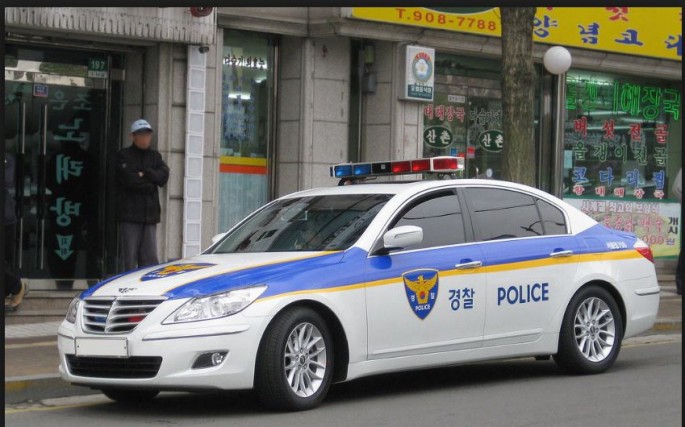 Naməlum şəxs avtomobillə ABŞ səfirliyinə daxil olmağa çalışıb