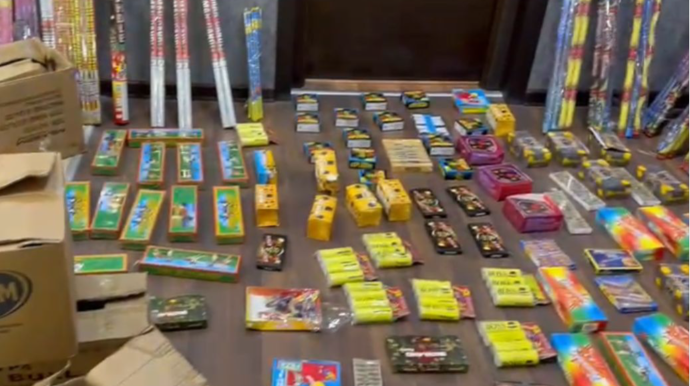 Bakıda partlayıcı və tezalışan məmulatların satışını təşkil edən şəxs saxlanıldı  - FOTO