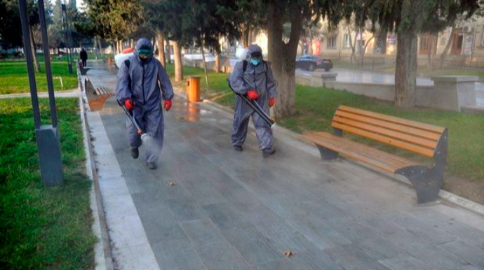 Bakı küçələri dezinfeksiya edilir - FOTO