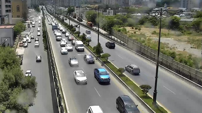 Bakıda qəza olub, yollarda sıxlıq yaranıb   - FOTO