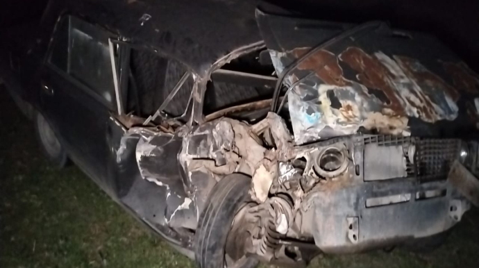 "VAZ 2106" "Chevrolet Niva" ilə toqquşdu, sürücü xəsarət aldı   - FOTO