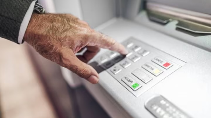 Bu şəxslərin maaşı ARTIRILDI - RƏSMİ 