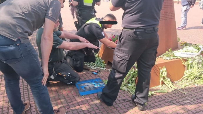 Almaniyada "erməni soyqırımı" abidəsi sökülüb - FOTO