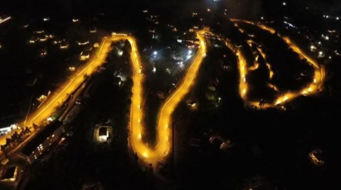 Laçının yolları gecələr işıq saçır - FOTO