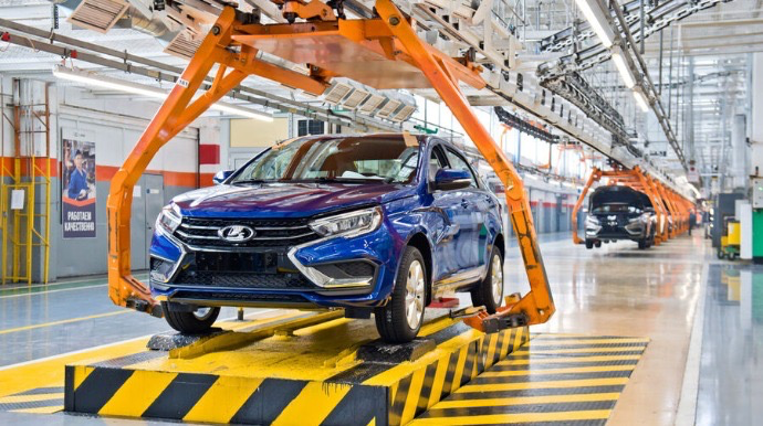 "Avtovaz" rəhbərliyinin ay ərzində ikinci gecikmiş etirafı 