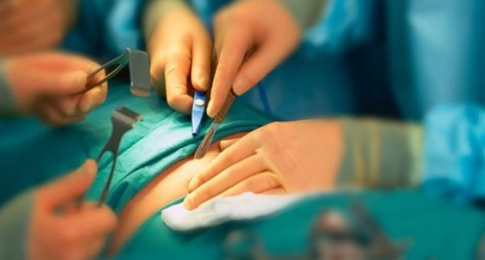 İnsan orqanı alveri ilə məşğul olmaqda təqsirləndirilən şəxs məhkəmədə dindirilib