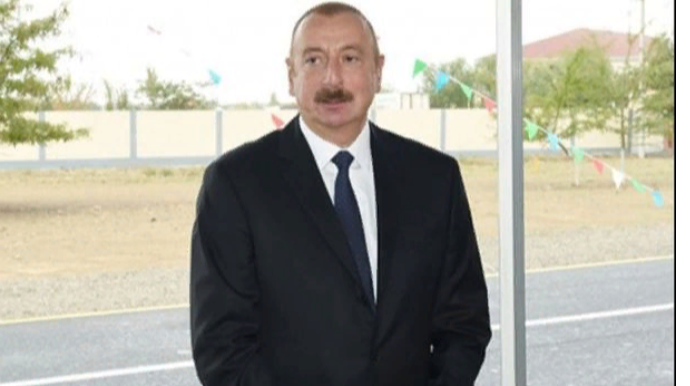 Prezident Qobustanda modul tipli xəstəxananın açılışında