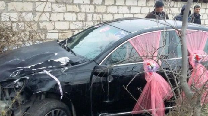 В Имишли произошло ДТП с участием автомобиля из свадебного кортежа: есть пострадавшие