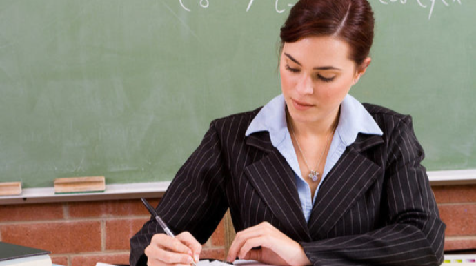 Bakı üzrə müəllimlərin orta aylıq əmək haqqı açıqlandı