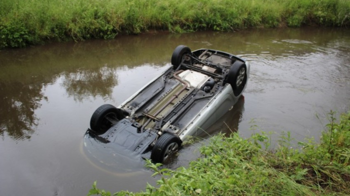 "Opel" Samur-Abşeron kanalına aşıb, ölən var