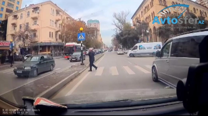 Piyada keçidinə çatan sürücü nələrə diqqət etməlidir? – Mütəxəssis İZAH ETDİ - VİDEO 
