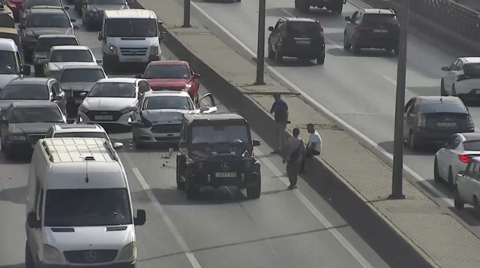 “Ford Fusion” və “Gelandewagen” qəza törətdi  - FOTO