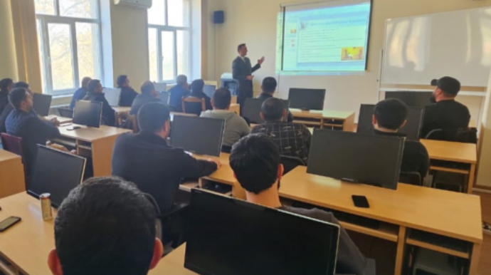 Bərdədə taksi sürücüləri üçün təlim keçirildi - FOTO