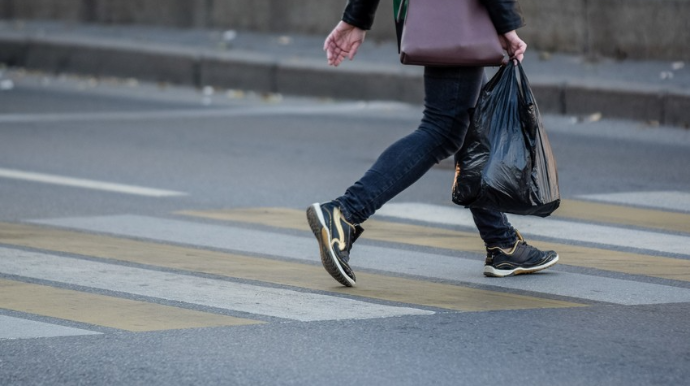 Nizami rayonunda 23 yaşlı gənci avtomobil vurub 