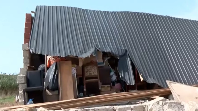 Sənədsiz evlər sakinlərə xəbərdarlıq edilmədən sökülüb? - VİDEO