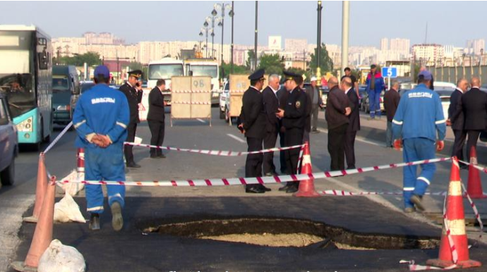 Bakıda bu yol yenidən çökdü, hər gün tıxac yaranır - DİQQƏT! - FOTOLAR 