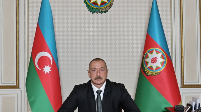 Prezident məhv edilmiş və düşməndən götürülmüş texnikaları açıqlayıb 