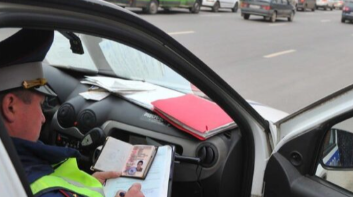 Bu halda sürücülük vəsiqəsi yol polisi tərəfindən ləğv ediləcək 