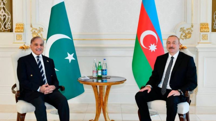 İlham Əliyev və Şahbaz Şərif telefonla danışdı