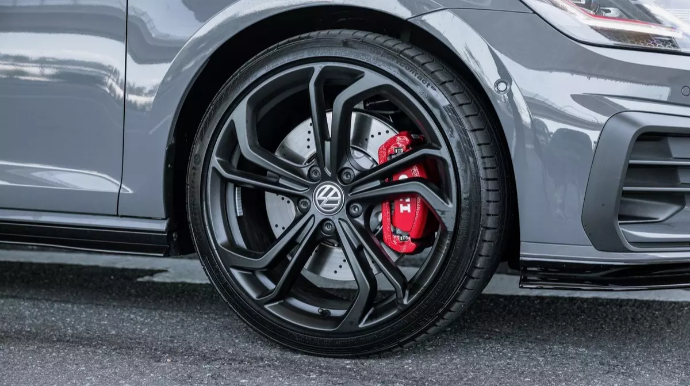 Hansı növ təkər diskləri avtomobilinizi daha çevik edir? – ARAŞDIRMA - FOTO