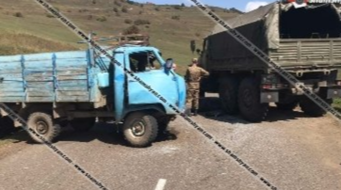 Ermənistan ordusunun “Ural”ı “Uaz”la toqquşdu;  3 nəfər xəsarət aldı - FOTO