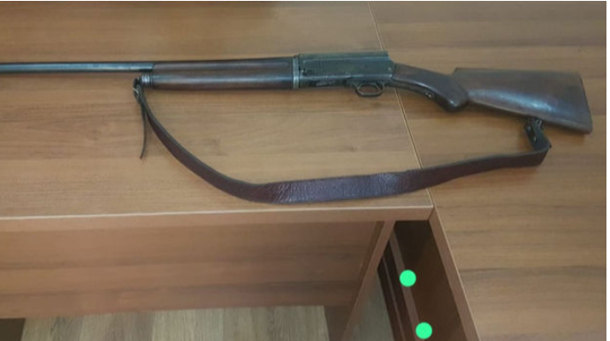 Vətəndaşlar odlu silahlarını polisə təhvil verdi  - FOTO