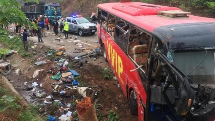 İranda avtobus yük maşını ilə toqquşub, 4 nəfər ölüb