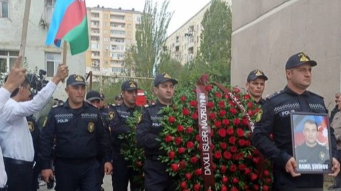 Ermənilərin mina terrorunda həlak olan polis serjantı Sumqayıt Şəhidlər xiyabanında dəfn edilib - FOTO 
