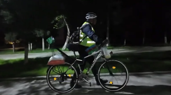 Məkkəyə velosipedlə gedən səyyah: "Pulum qalmasa, Türkiyədə işləyib yoluma davam edəcəyəm" - VİDEO 