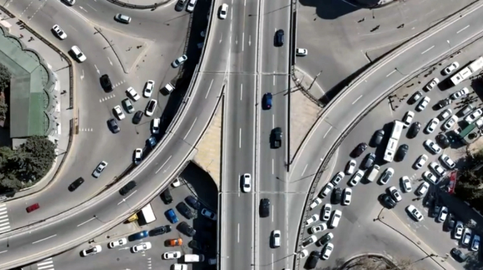 Bakının ən problemli dairələrindən biri: Sıxlıq, xaos və keçilməz yollar - VİDEO 