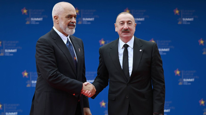 İlham Əliyev Zirvə toplantısında - FOTO - VİDEO - YENİLƏNİB