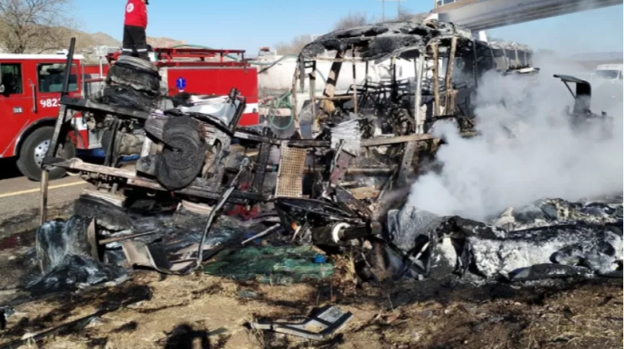 İki fərqli avtobus qəzasında 32 nəfər ölüb, 22-si xəsarət alıb 