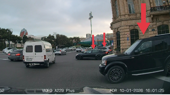 Yol vermək üçün burada dayanan sürücülərə 100 manat cərimə yazılacaq - VİDEO