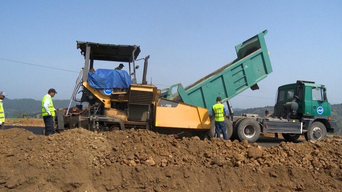 Tovuzda 11 yaşayış məntəqəsini birləşdirən yol yenidən qurulur – FOTO + VİDEO