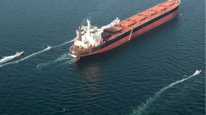 Azərbaycan neftini daşıyan tanker Hörmüz boğazından keçdi 