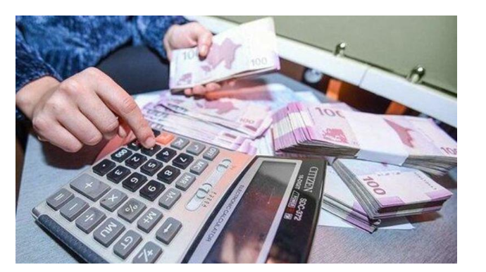 Azərbaycanda bu şəxslərin maaşı 15 faiz artdı - ƏMR 