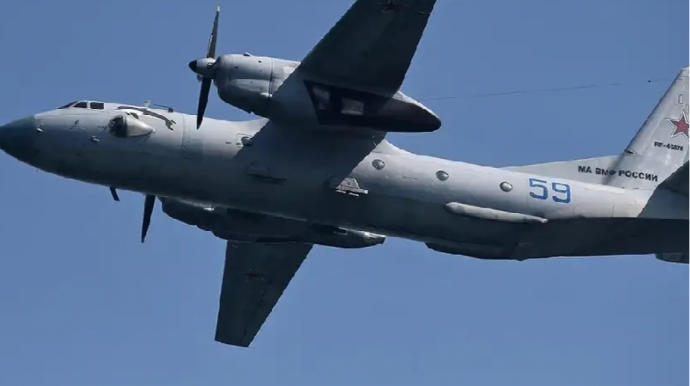 Rusiya təyyarələri hava limanında vuruldu 