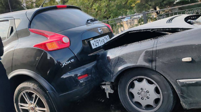 Son Dəqiqə!  Paytaxta zəncirvari qəza baş verib: 4 avtomobil əzilib - FOTO 